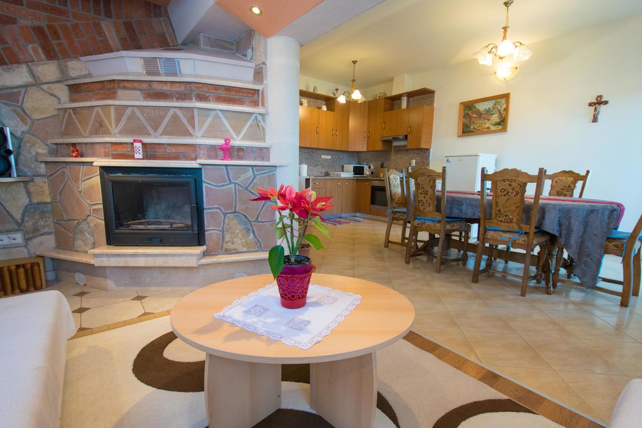 Apartment Hajdi Malinska Εξωτερικό φωτογραφία